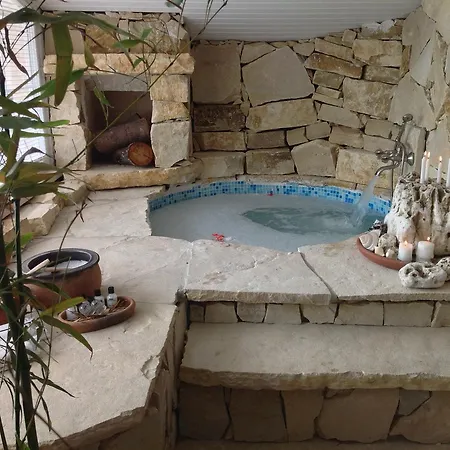 莱塞专属住宿加早餐旅馆 酒店 阿瓦