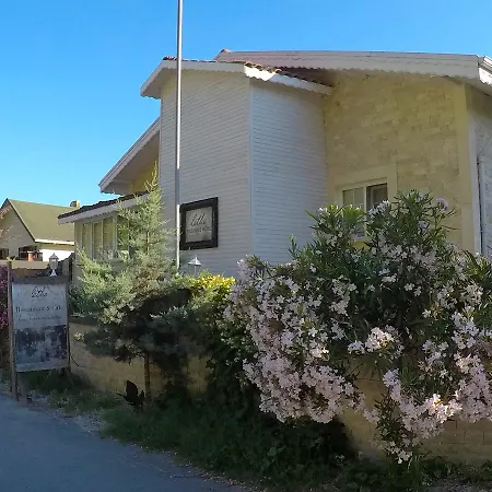 莱塞专属住宿加早餐旅馆 酒店 阿瓦